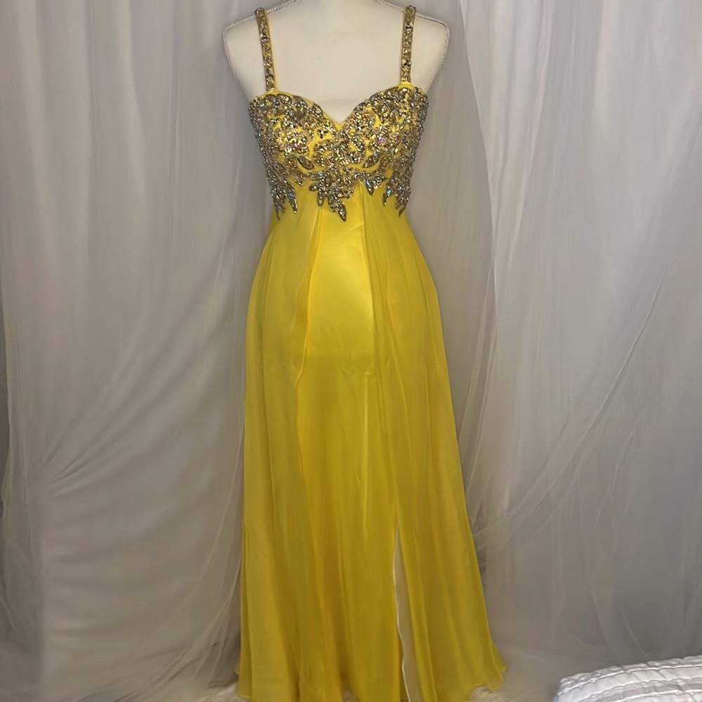 ⭐️FORMAL DRESS⭐️ | Size 5/6 | Yellow - Picture 4 of 13